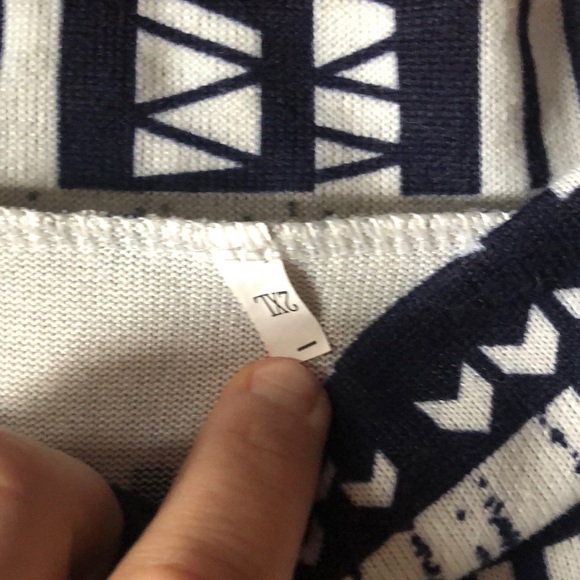 Cardigan - Picture 2 of 2